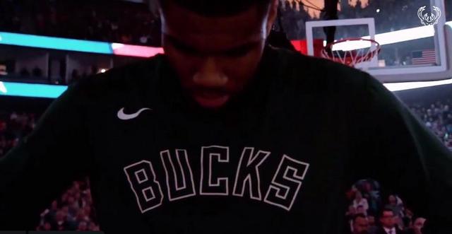 我又拥有新球衣啦！葡萄牙2026世界杯特别款球衣...（入手新战袍！葡萄牙2026世界杯特别版球衣）