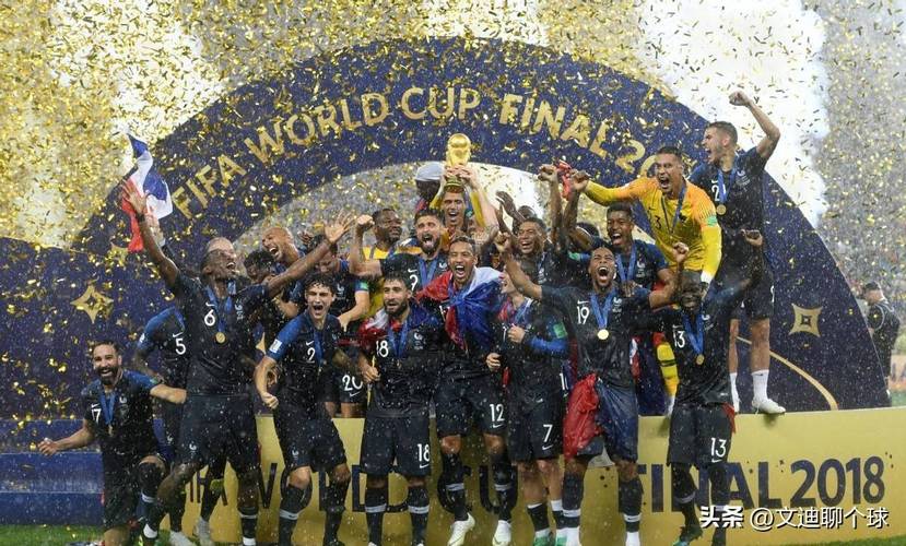 记者：贝蒂斯续约伊斯科基本敲定；未来几天或官宣佩工续约（记者：贝蒂斯已基本敲定伊斯科续约，佩工续约或将于近日官宣）