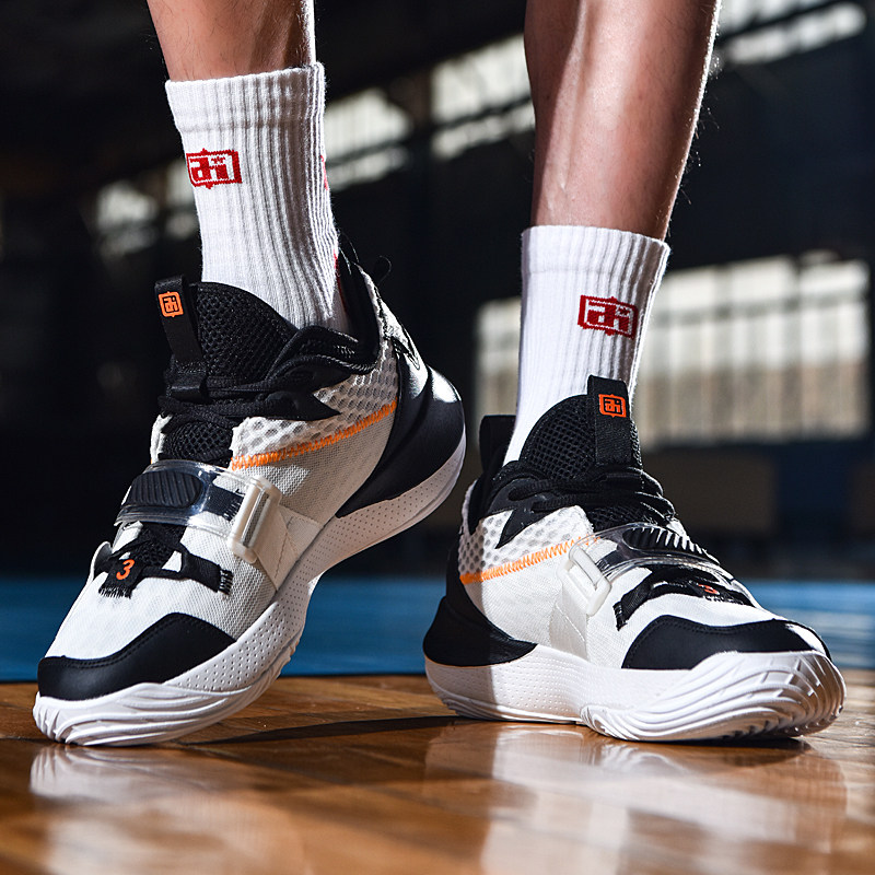 西甲战报：穆里奇双响，博约莫斯绝平，马略卡2-2奥萨苏纳（西甲：穆里奇梅开二度，博约莫斯绝平，马略卡2-2奥萨苏纳）