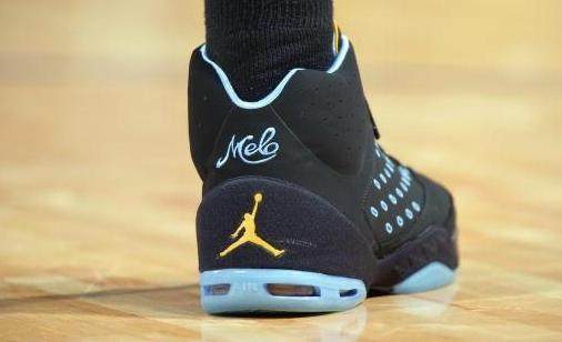 日职联半场：两队门将屡屡立功，川崎前锋0-0冈山绿雉（日职联半场战报：门将频献神扑，川崎前锋0-0冈山绿雉）