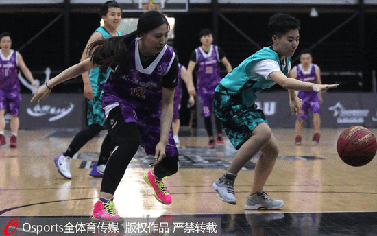 挪威足协官方：与国家队主帅索尔巴肯续约至2028年欧洲杯后（挪威足协宣布与国家队主帅索尔巴肯续约，合同期至2028年欧洲杯后）