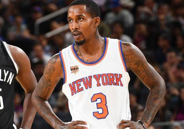 埃及队非洲杯大名单：萨拉赫、马尔穆什领衔，特雷泽盖入选（埃及公布非洲杯名单：萨拉赫、马尔穆什领衔，特雷泽盖在列）