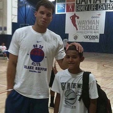 巴萨和皇马的兴趣？埃永：我很受宠若惊，现在我专注于莱万特（回应巴萨皇马关注，埃永：受宠若惊，但目前只专注莱万特）